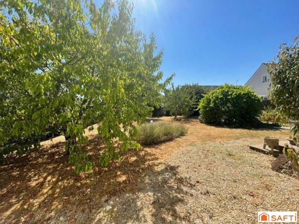 Maison 124 m2 sur s/sol total 100 m2 - Terrain 1037 m2 - 5 chambres