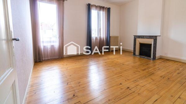 Jolie Maison de ville de 120 m², terrain de 160 m², avec garage et cave.