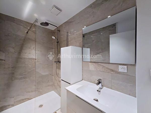 Location Appartement 3 pièces 63 m2 à Veyre-Monton