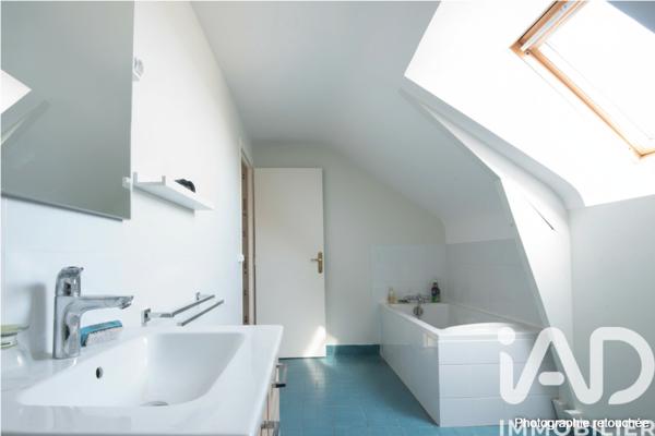 Maison à vendre 6 pièces 140 m² Sainte-Gemmes-sur-Loire