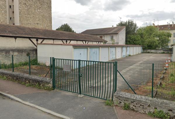 Corbeil-Essonnes (91100) À louer BOX individuel - Sécurisé