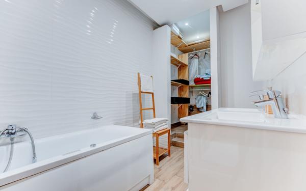 Appartement à vendre    2 pièces • 43,54 m2 Nice