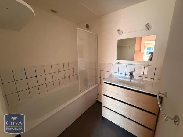 Appartement à louer 2 pièces 39.27m² Caen (14000)