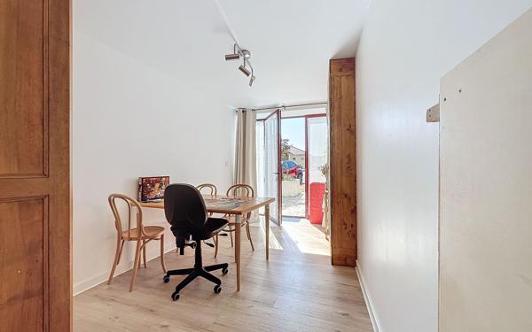 Maison à vendre    6 pièces • 235 m2 Vulbens