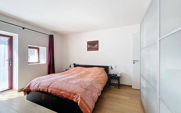 Maison à vendre    6 pièces • 235 m2 Vulbens