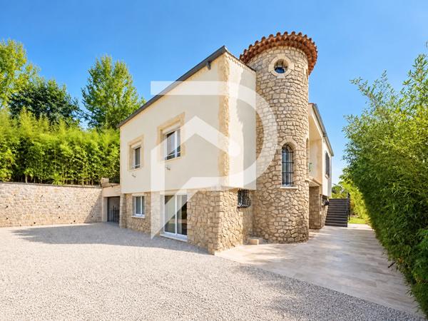 Villa 6 pièces 200 m2