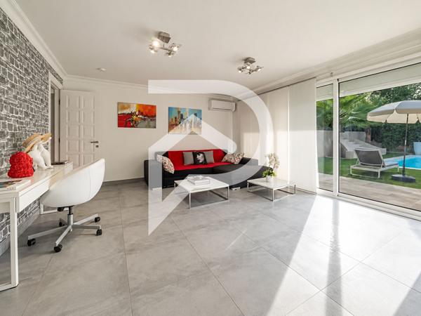 Villa 6 pièces 200 m2