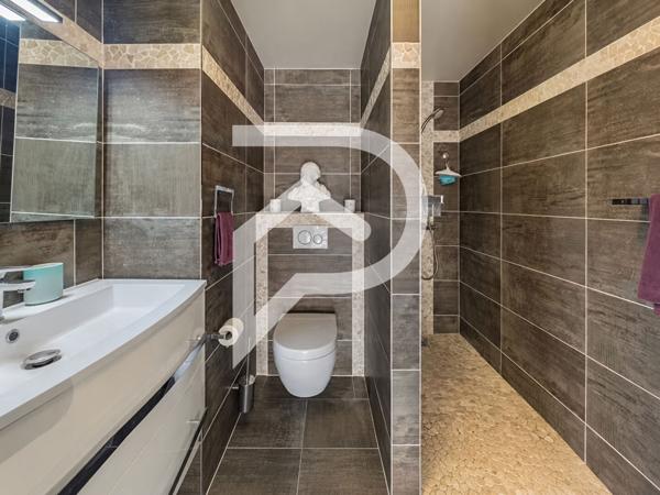 Villa 6 pièces 200 m2