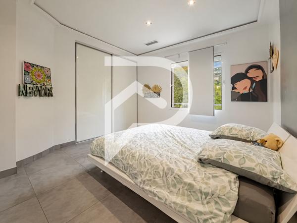 Villa 6 pièces 200 m2