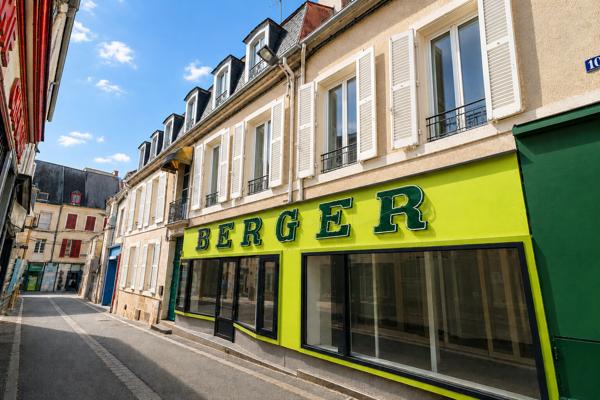 Immeuble Nevers 4 appartements + un local commercial, hyper centre de Nevers, 2h30 PARIS