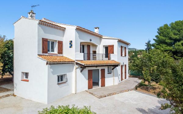 Appartement à vendre    4 pièces • 89 m2 Sanary-sur-Mer