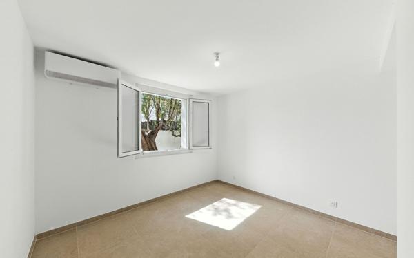 Appartement à vendre    4 pièces • 89 m2 Sanary-sur-Mer