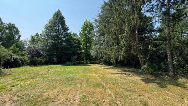 Terrain 2700 m2