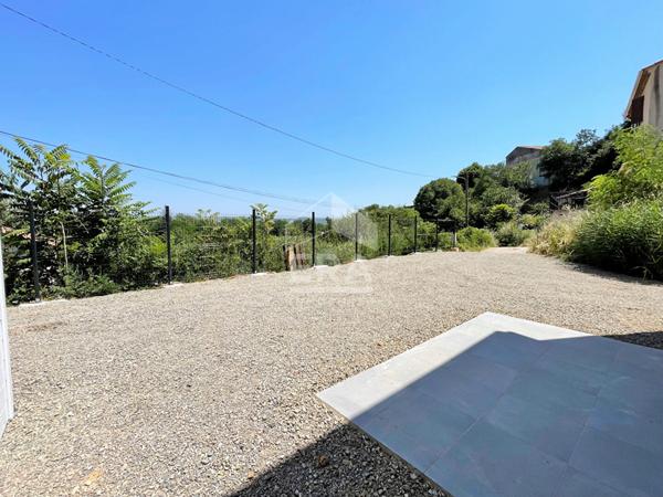 Villa mitoyenne neuve à louer à Volx