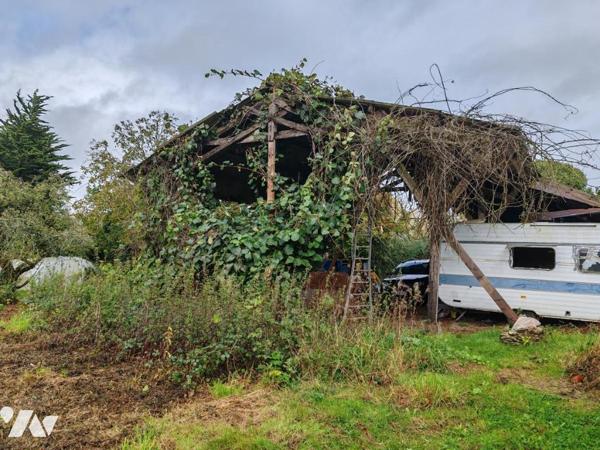 2359 - PLOUIGNEAU - MAISON EN PIERRES A RENOVER AVEC TERRAIN DE 3686M²