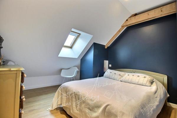 Maison individuelle sur sous-sol de 7 pièces, 5 chambres avec jardin clos