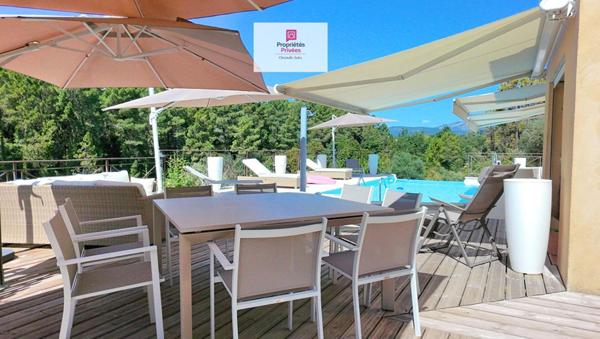 Villa Montauroux 5 pièce(s) 140 m2, terrain dominant 3080m2, Piscine, domotique intégrale