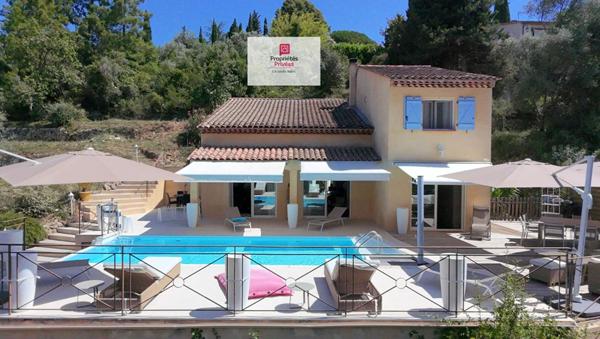 Villa Montauroux 5 pièce(s) 140 m2, terrain dominant 3080m2, Piscine, domotique intégrale