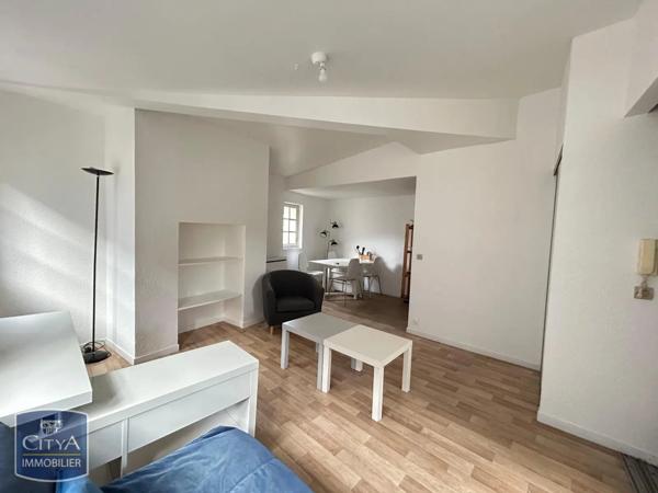 Appartement à louer 1 pièce 34.42m²