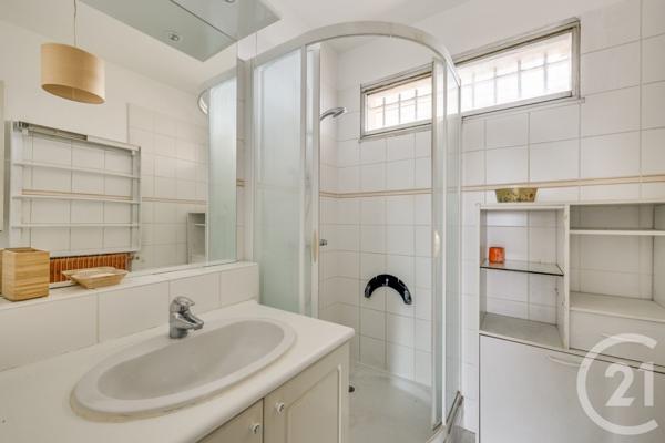 Appartement F2 à vendre  2 pièces - 47 m2 PARIS - 75020