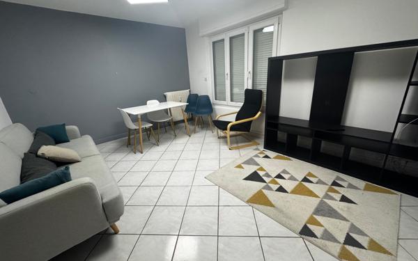 Appartement à louer    4 pièces •  Reims