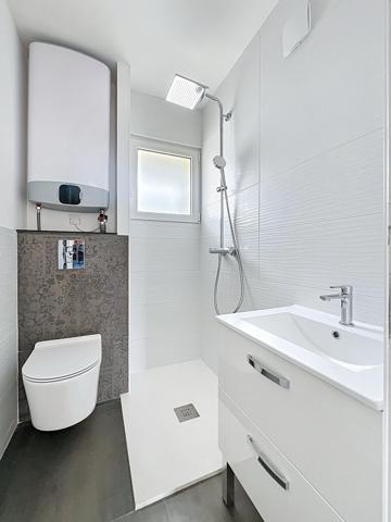 A VENDRE LAMBEZELLEC - T5 - 85 M2 - 3 CHAMBRES - TERRASSE - 2 PLACES DE PARKING