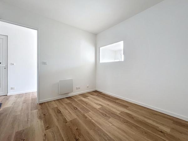 A VENDRE LAMBEZELLEC - T5 - 85 M2 - 3 CHAMBRES - TERRASSE - 2 PLACES DE PARKING