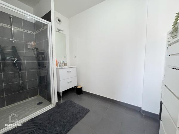 Faches-Thumesnil (59155) Appartement T2 lumineux, terrasse et stationnements Faches-Thumesnil