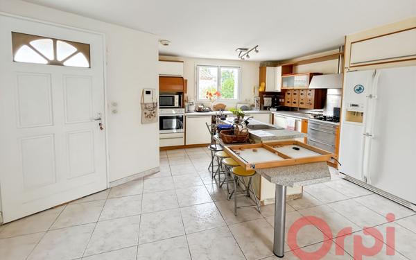 Maison à vendre    7 pièces •  Sauvian