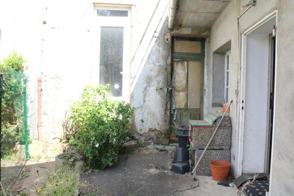 Maison Langogne  avec local commercial