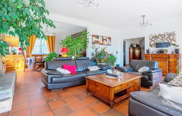 Maison familiale 202 m²