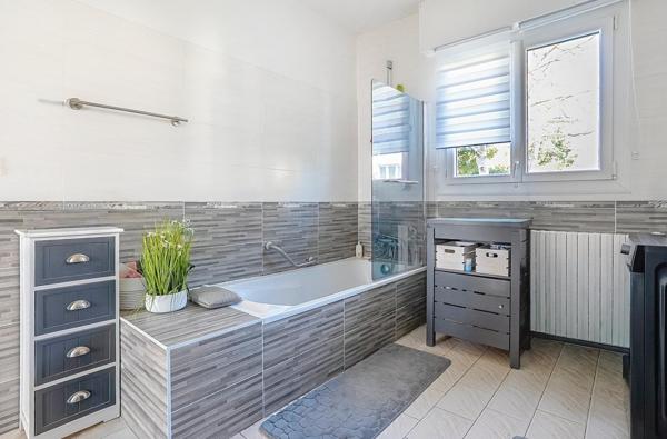 Maison familiale 202 m²