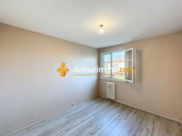 Vente Appartement 4 pièces 72 m2 à Bourgoin-Jallieu