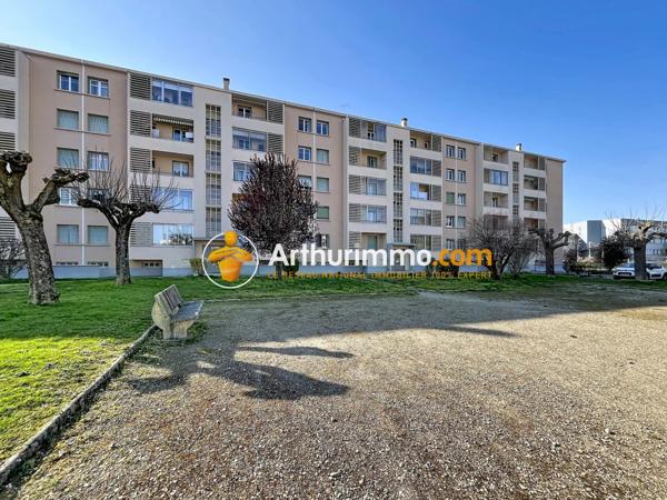 Vente Appartement 4 pièces 72 m2 à Bourgoin-Jallieu