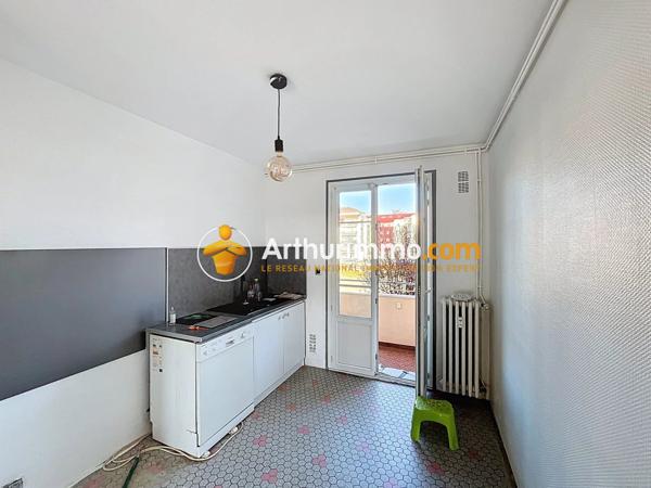 Vente Appartement 4 pièces 72 m2 à Bourgoin-Jallieu