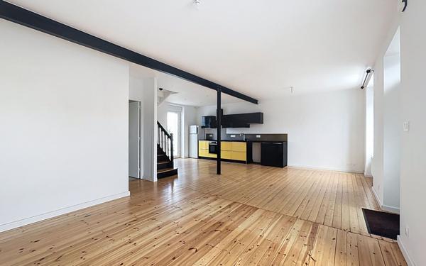 Maison à vendre    4 pièces •  Landivisiau