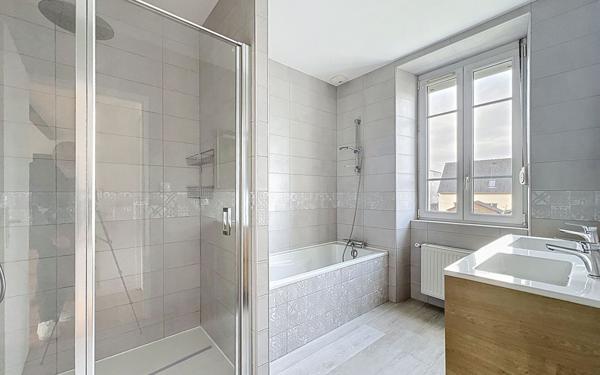 Maison à vendre    4 pièces •  Landivisiau