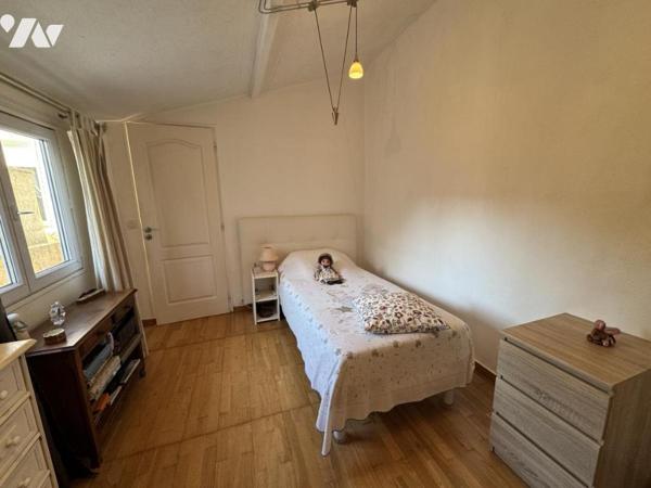 Rare ! Maison individuelle Golfe Juan Centre ville au calme ,à proximité de la mer et des commerces 