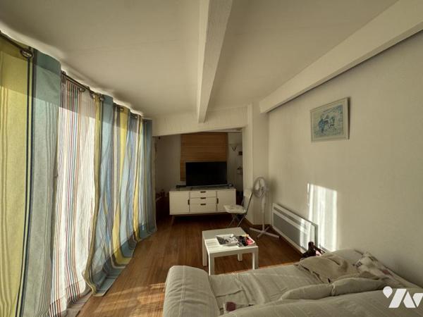 Rare ! Maison individuelle Golfe Juan Centre ville au calme ,à proximité de la mer et des commerces 