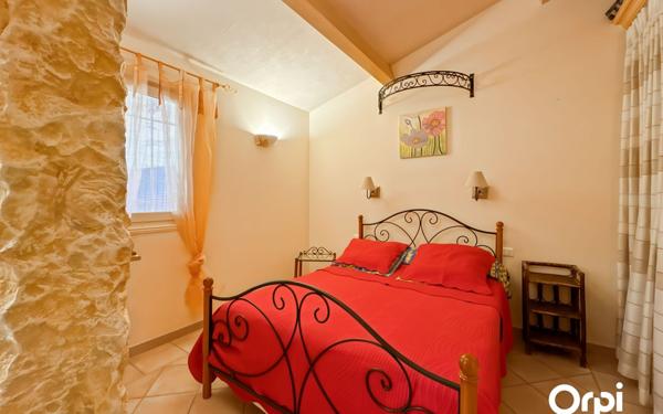 Maison à vendre    9 pièces •  La Garde-Freinet