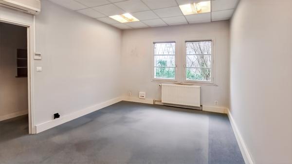 Maison  9 pièce(s) 260 m2