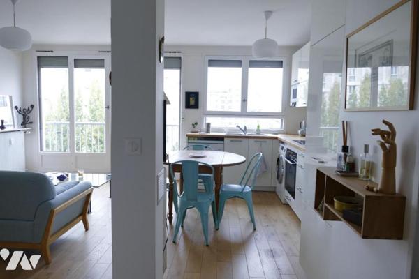 Vente bel  Appartement 2 Pièces en étage élevé   à Paris 15e Arrondissement