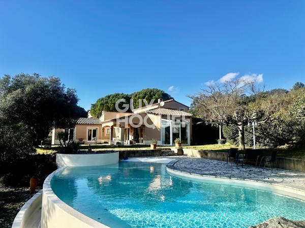 MAISON À VENDRE DE 6 PIÈCES DE 190,00 M²