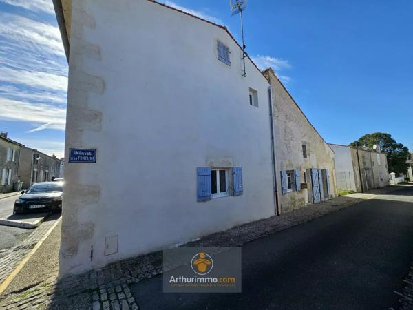 Vente                                                      Immeuble
                        
                     6 pièces                      199 m2                     à Courçon