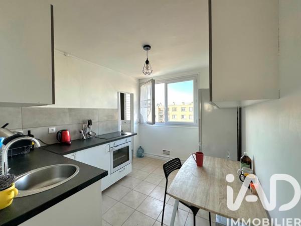 Appartement à vendre 3 pièces 58 m² Saint-Cyr-l'École
