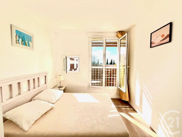 Appartement F2 à vendre  2 pièces - 26,08 m2 LA LONDE LES MAURES - 83