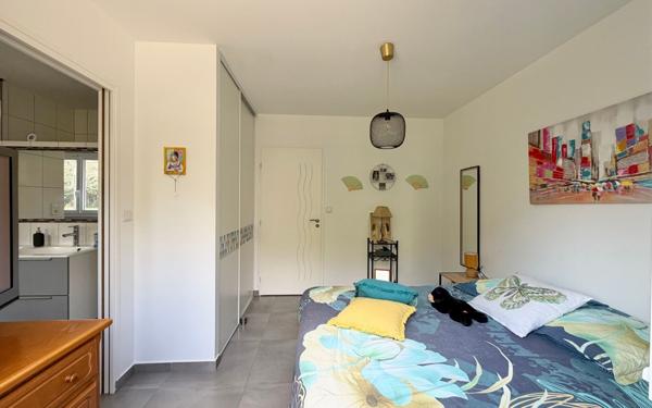 Maison à vendre    9 pièces •  Castelnau-de-Médoc