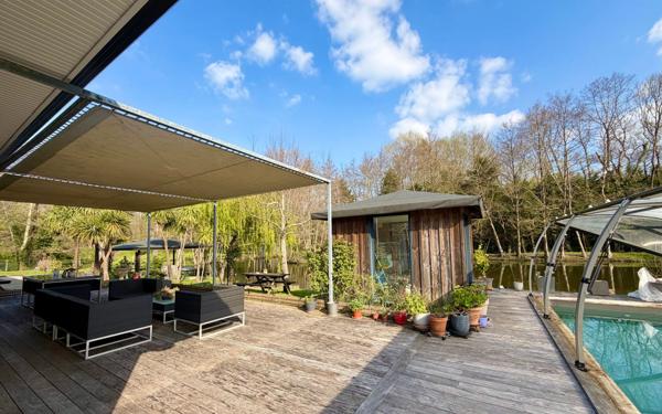 Maison à vendre    9 pièces •  Castelnau-de-Médoc