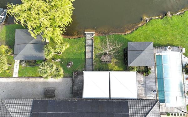 Maison à vendre    9 pièces •  Castelnau-de-Médoc