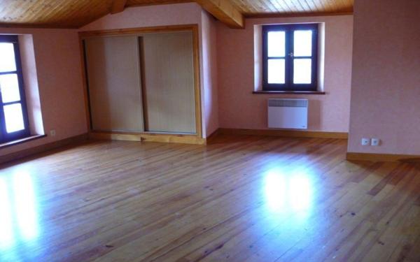 Maison à louer    3 pièces •  Nègrepelisse